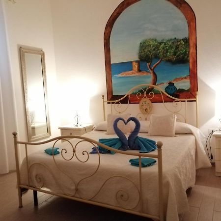 La Porta Sulla Costa Bed & Breakfast San Pantaleo Exterior photo