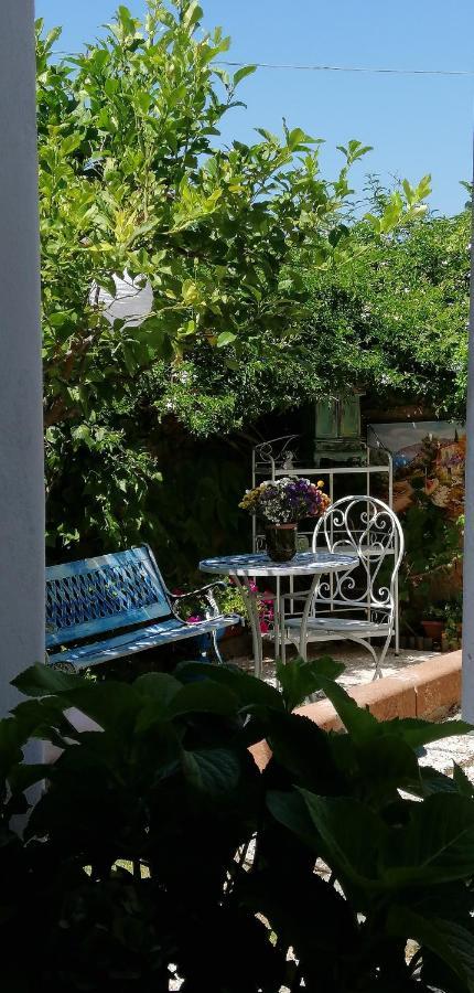 La Porta Sulla Costa Bed & Breakfast San Pantaleo Exterior photo