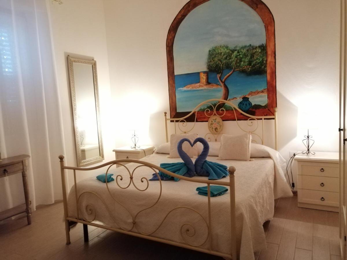 La Porta Sulla Costa Bed & Breakfast San Pantaleo Exterior photo