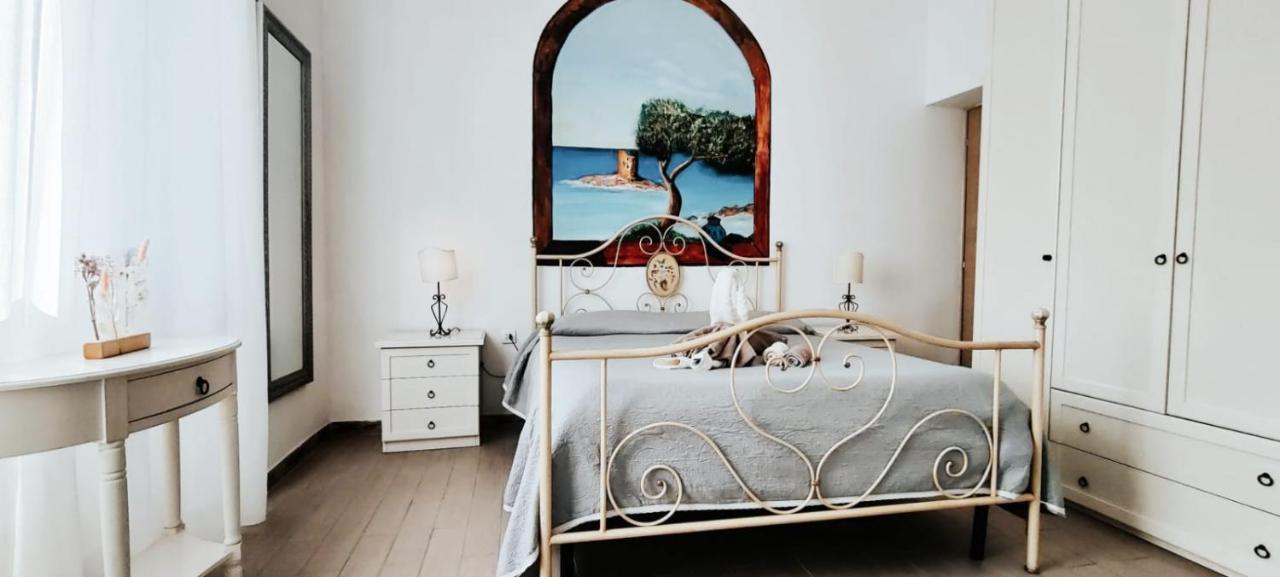 La Porta Sulla Costa Bed & Breakfast San Pantaleo Exterior photo