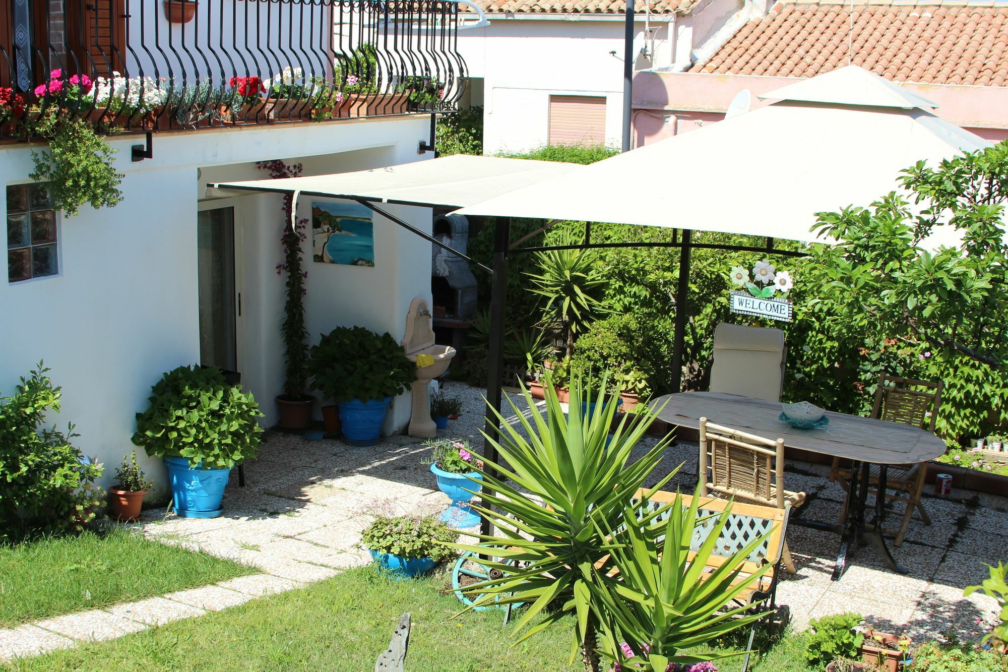 La Porta Sulla Costa Bed & Breakfast San Pantaleo Exterior photo